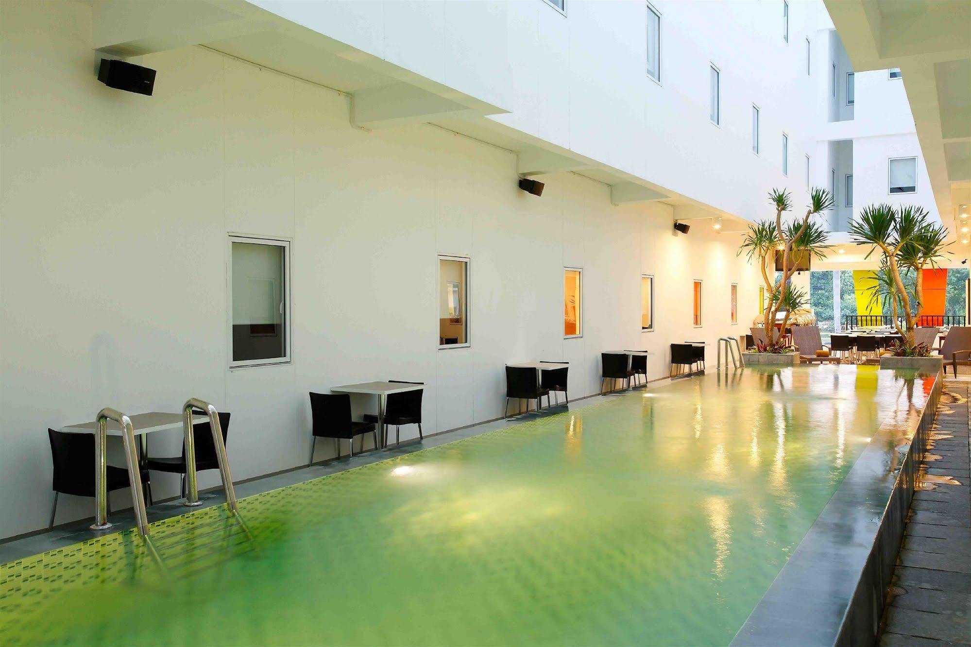 Amaris Hotel Sunset Road - Bali Kuta Lombok Esterno foto