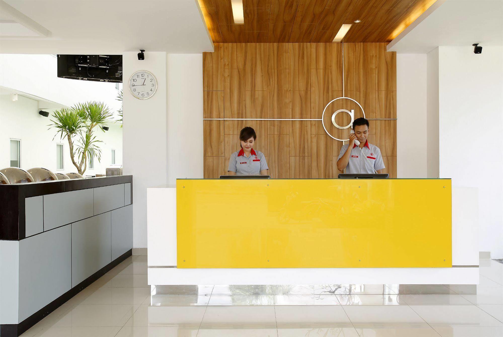 Amaris Hotel Sunset Road - Bali Kuta Lombok Esterno foto