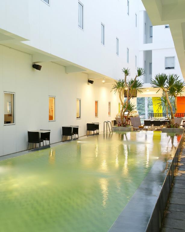 Amaris Hotel Sunset Road - Bali Kuta Lombok Esterno foto